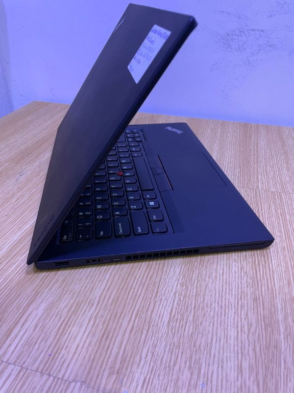 Lenovo ThinkPad T470 | Intel Core i5 | 256GB SSD | 8GB RAM | 14” Display | Backlit Keyboard | Dual Battery | Windows 11 Pro